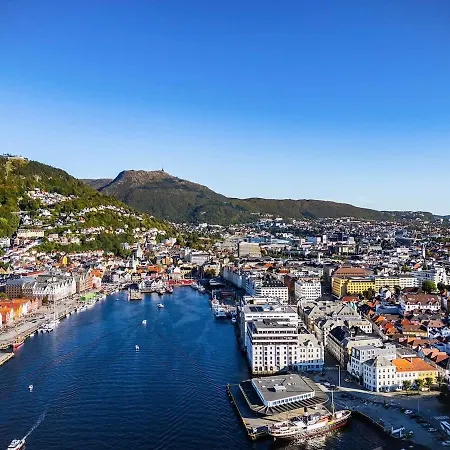Appartement In The Fall With Everything Right Outside The Door Bergen